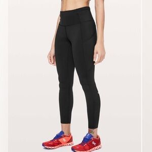 Lululemon Fast & Free 7/8 Tight II *Non-Reflective Nulux 25" Size 4
Black